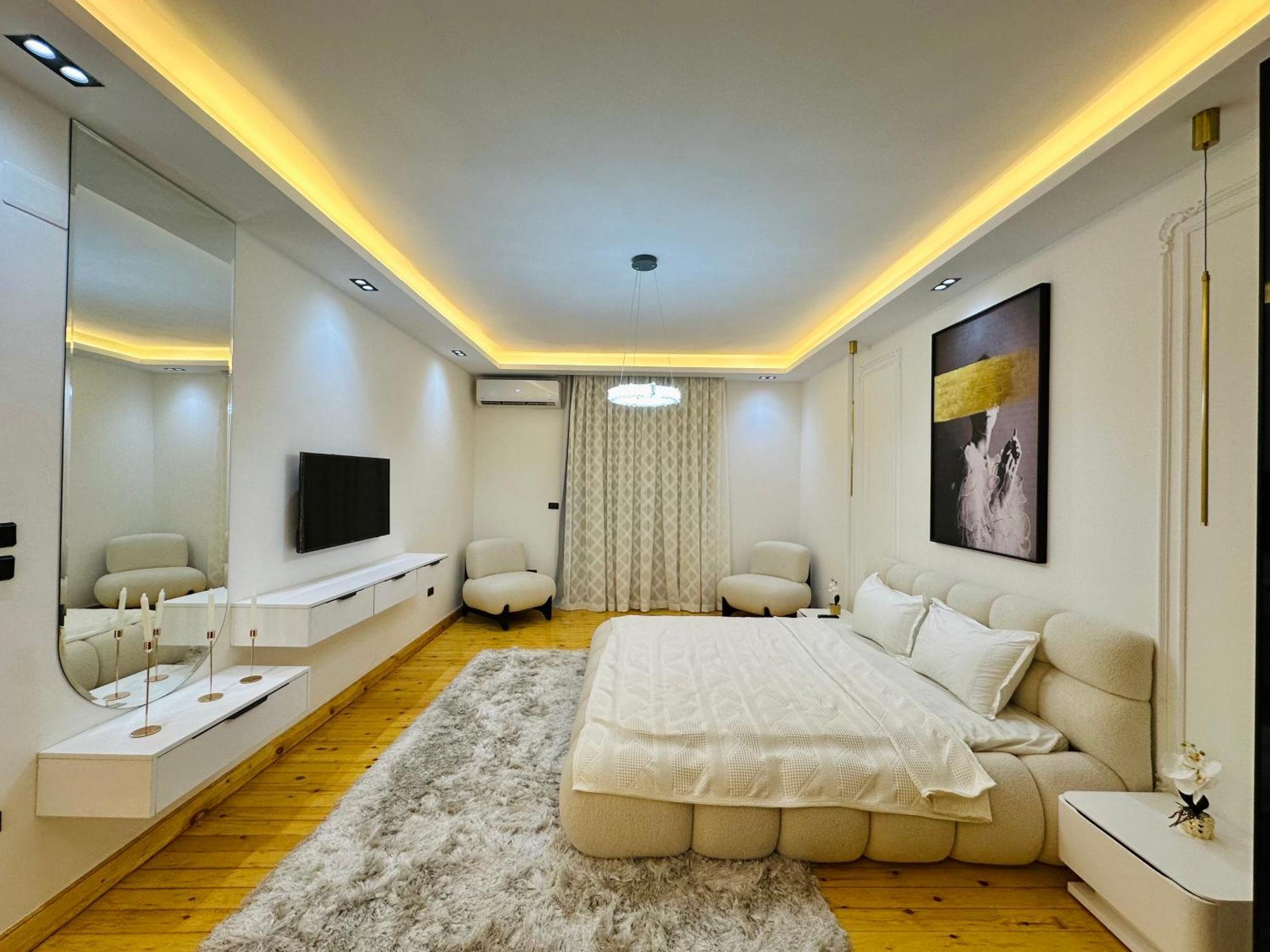 Апартаменты Luxury Nile View , Cornish Nile